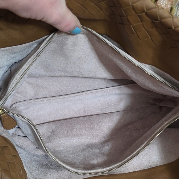 Bottega Veneta Vintage Brown Woven Tote with Cream Accents Straps - Picture 14 of 14